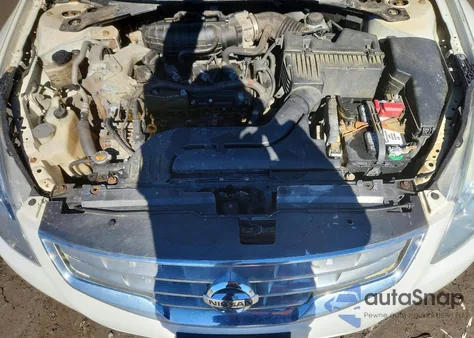 2011 Nissan Altima 2.5 z USA, uszkodzony, nr VIN 1N4AL2AP5BN490997